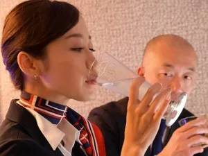 Xin Người chồng sắp cưới đi họp lớp rồi ôn lại tình xưa với gấu củ
